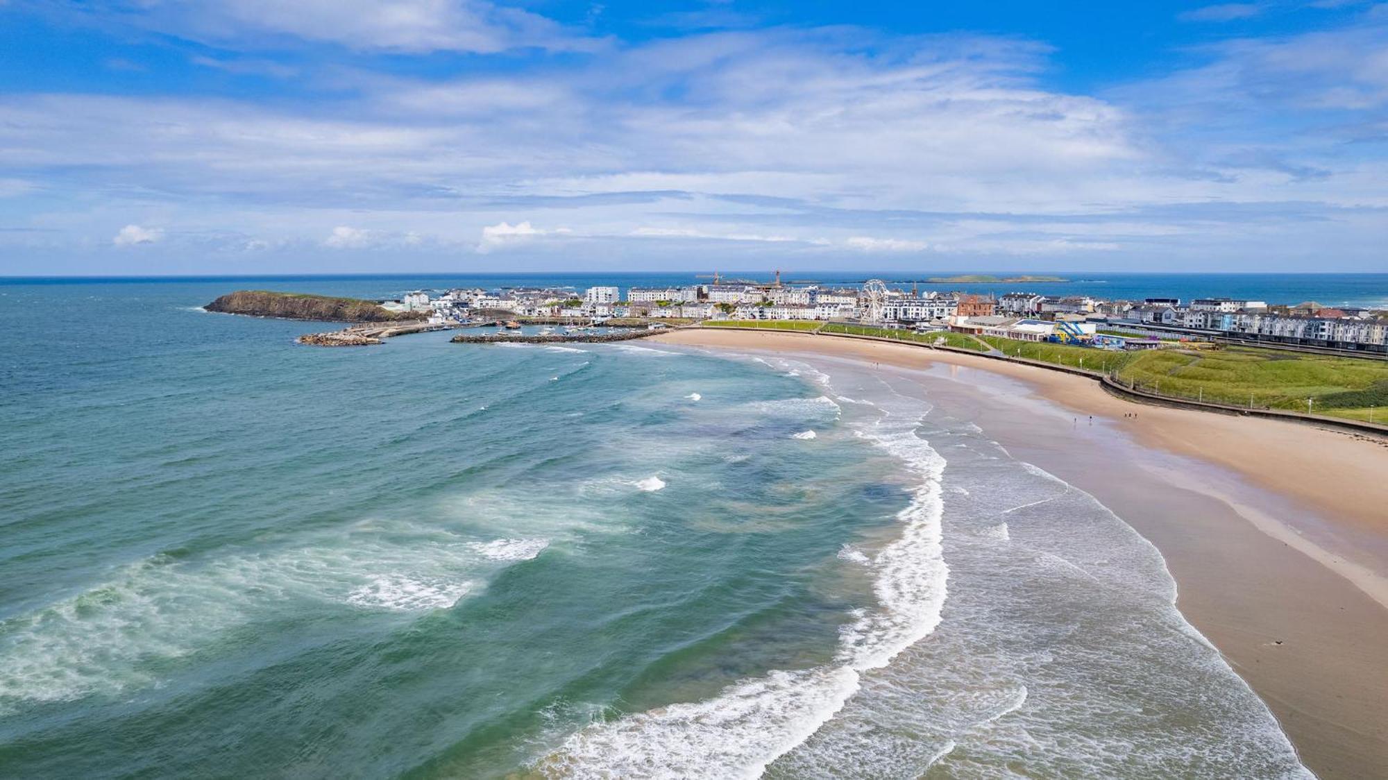 5 Dunluce Park - Portrush By The Sea Lejlighed Eksteriør billede